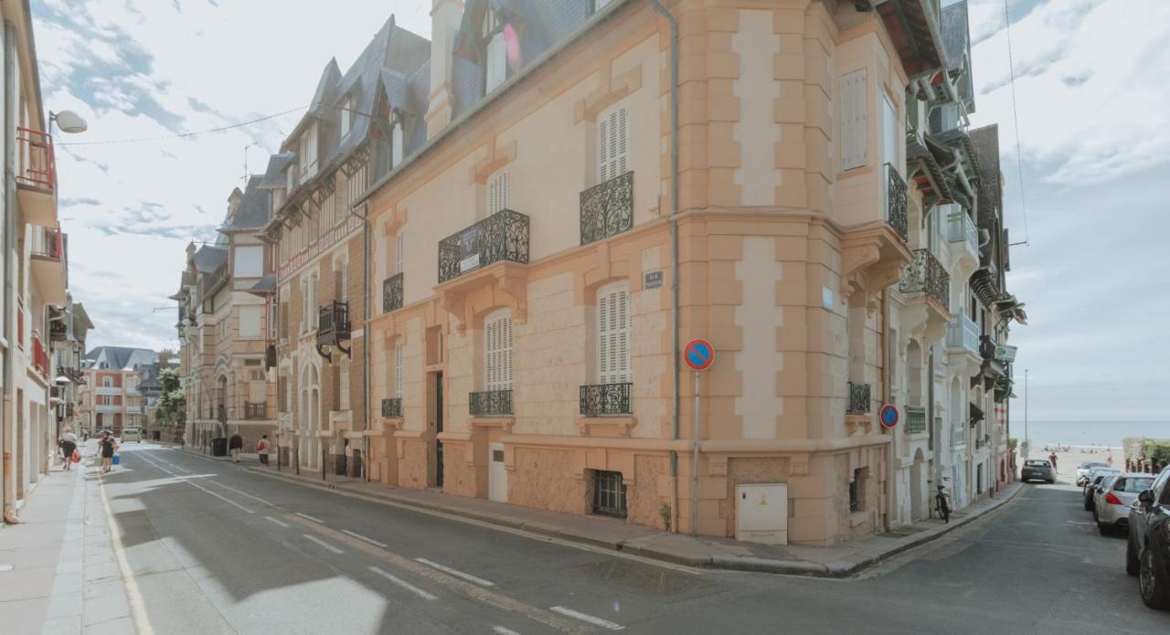 30 Metres De La Plage Et Des Planches. Tout A Pied ! Trouville-sur-Mer Exterior foto